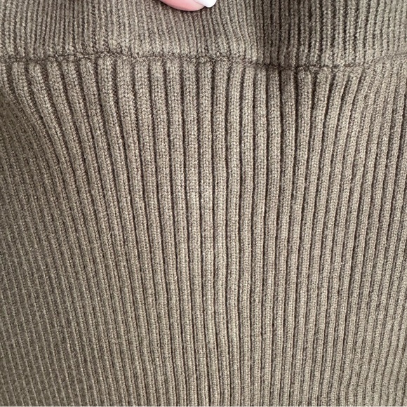Sage The Label Kalli Green Sweater Midi Skirt with Side Slit Size M - Picture 7 of 7
